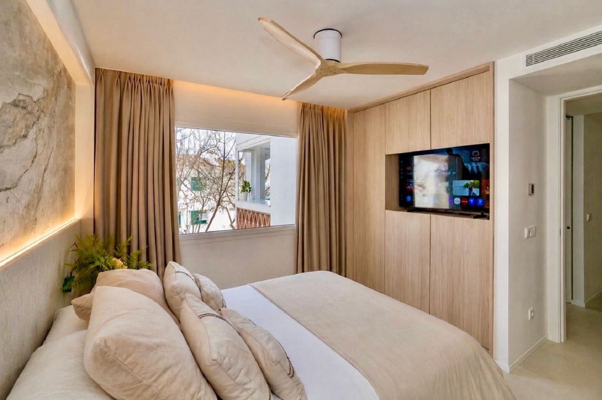 3 bedroom Apartment for sale in Benalmadena with pool garage - € 549,000 (Ref: 9809464)