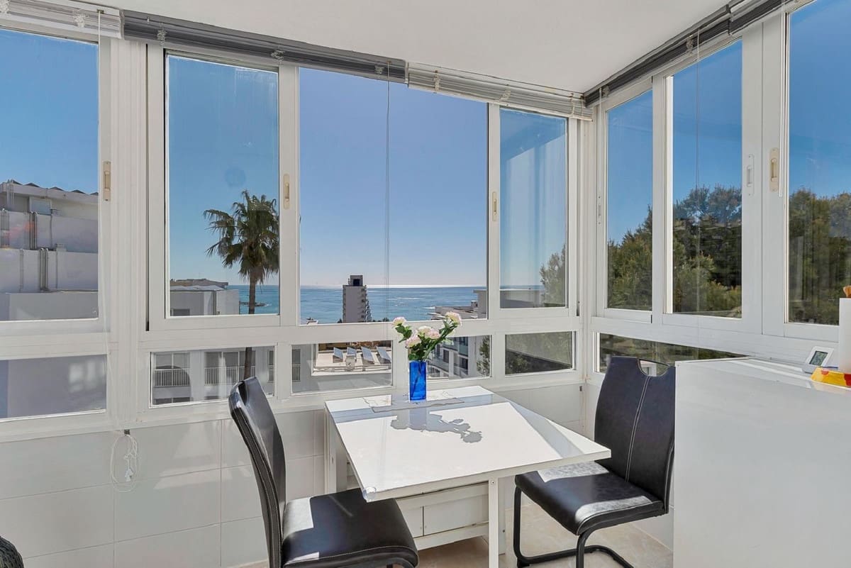 1 bedroom Apartment for sale in Benalmadena Costa with pool - € 245,000 (Ref: 9818856)