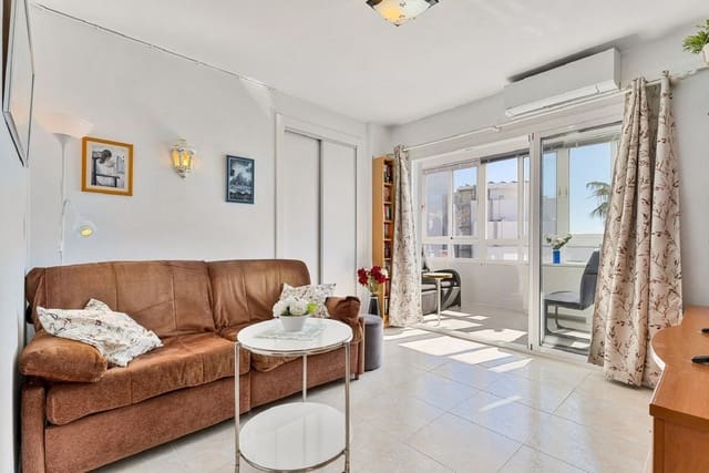 1 sypialnia Apartament na sprzedaż w Benalmadena Costa, Benalmádena z basenem - 245 000 € (Ref: 9818856)