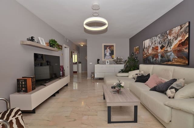 3 makuuhuone Kattohuoneisto myytävänä paikassa Benalmádena pueblo, Benalmádena mukana uima-altaan 
autotalli - 595 000 € (Ref: 9827561)