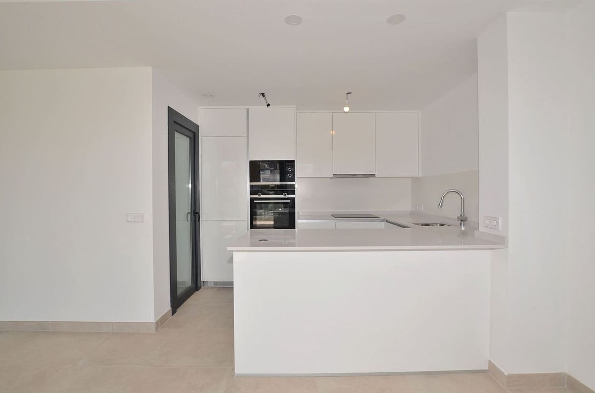 2 chambre Penthouse à vendre à Fuengirola avec piscine garage - 649 000 € (Ref: 9852166)