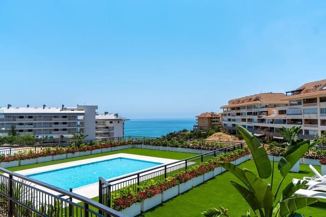 2 sypialnia Penthouse na sprzedaż w El Higuerón, Fuengirola z basenem garażem - 649 000 € (Ref: 9852166)