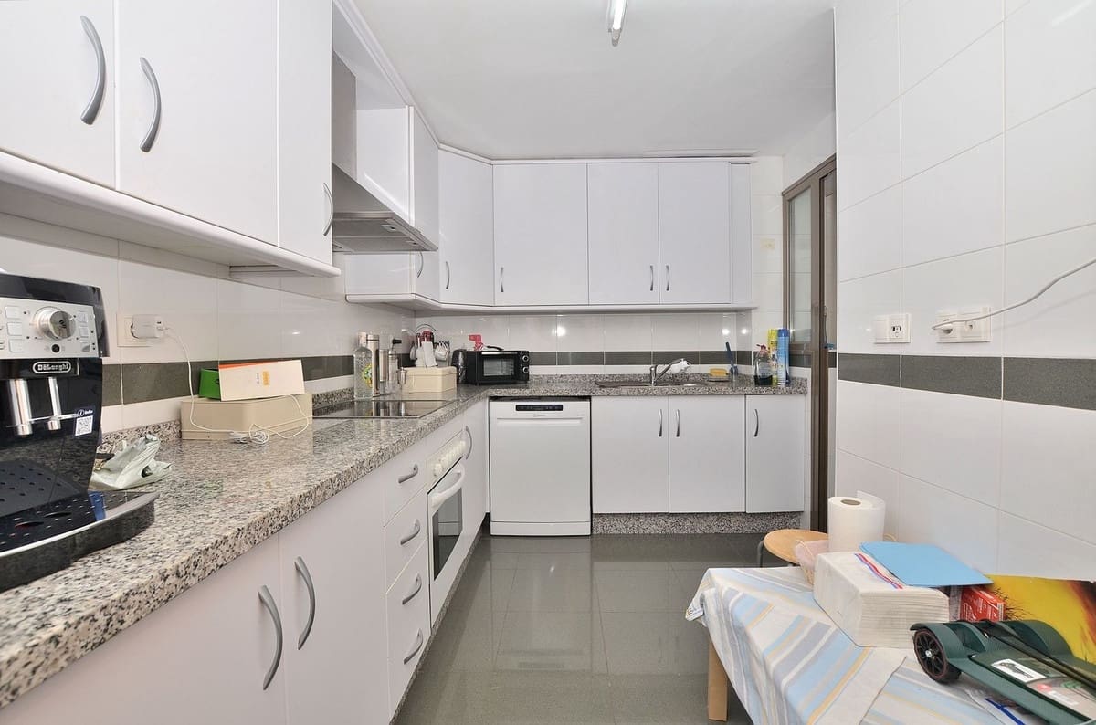 2 slaapkamer Appartement te koop in Torremolinos met zwembad garage - € 369.000 (Ref: 9883610)