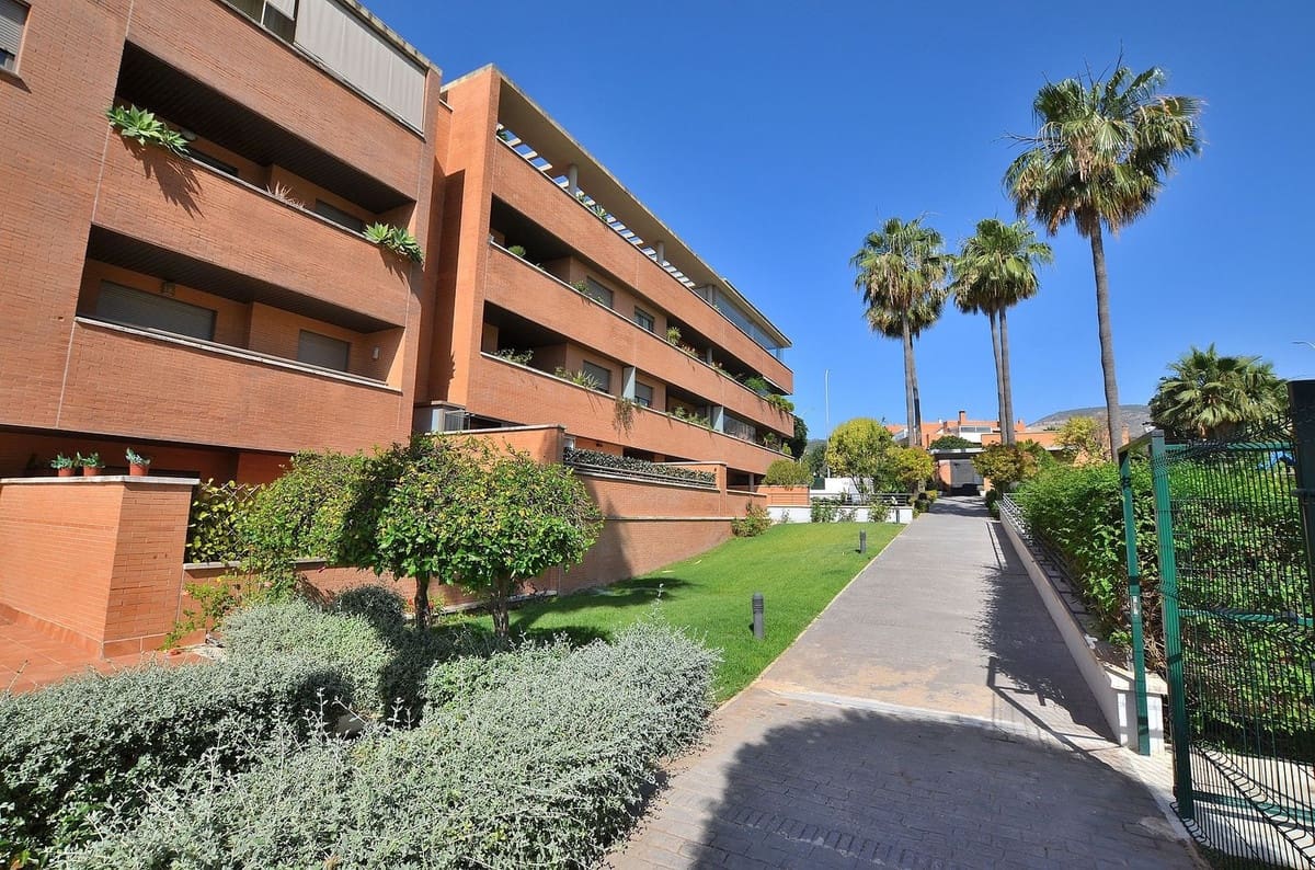2 slaapkamer Appartement te koop in Torremolinos met zwembad garage - € 369.000 (Ref: 9883610)