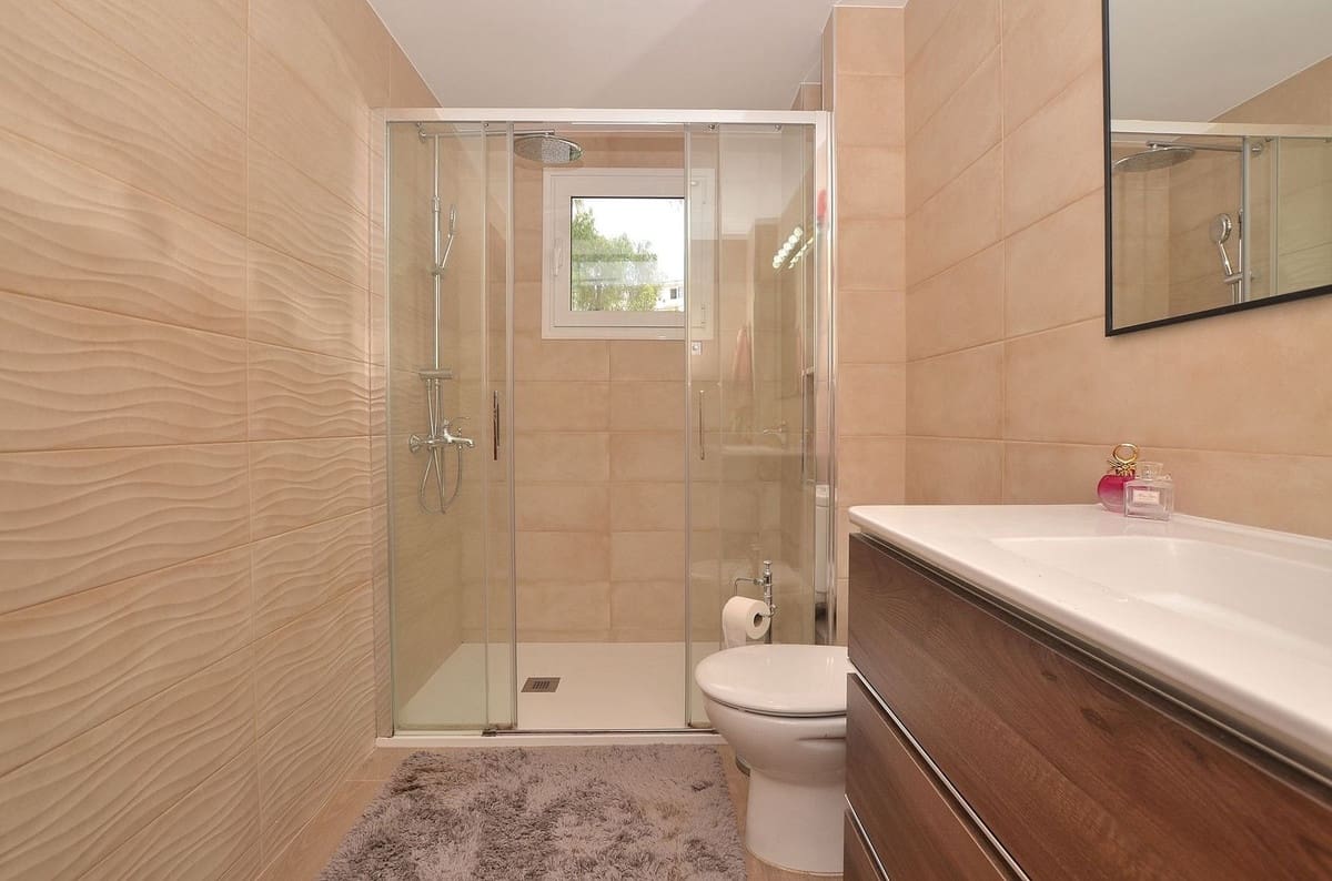 4 sovrum Hus till salu i Benalmadena Costa med pool garage - 525 000 € (Ref: 9915148)