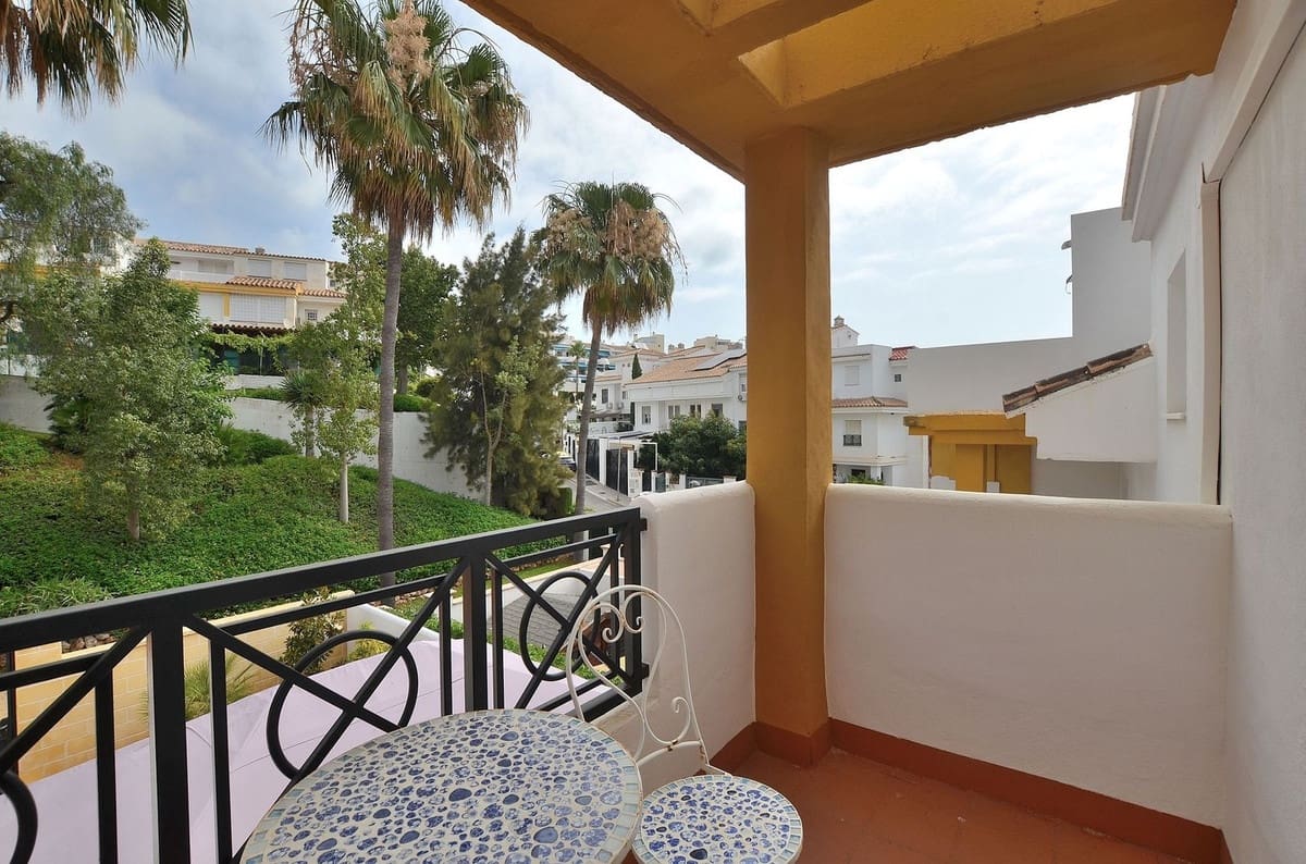 4 sovrum Hus till salu i Benalmadena Costa med pool garage - 525 000 € (Ref: 9915148)