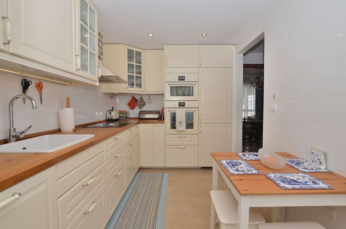 4 sovrum Hus till salu i Benalmadena Costa med pool garage - 525 000 € (Ref: 9915148)