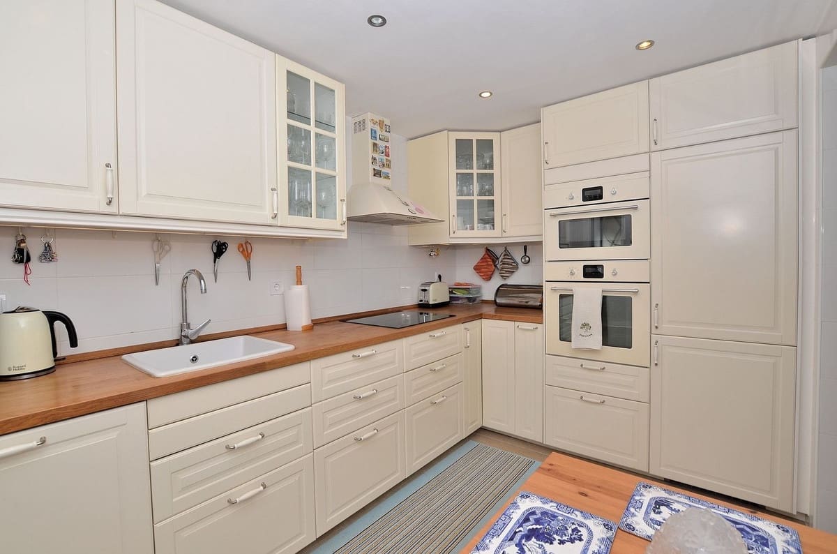 4 sovrum Hus till salu i Benalmadena Costa med pool garage - 525 000 € (Ref: 9915148)