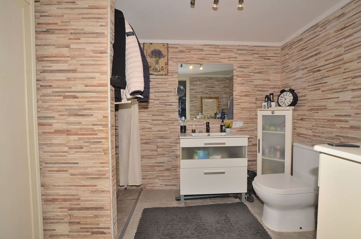 4 bedroom Apartment for sale in Mijas Golf with pool - € 375,000 (Ref: 9948601)