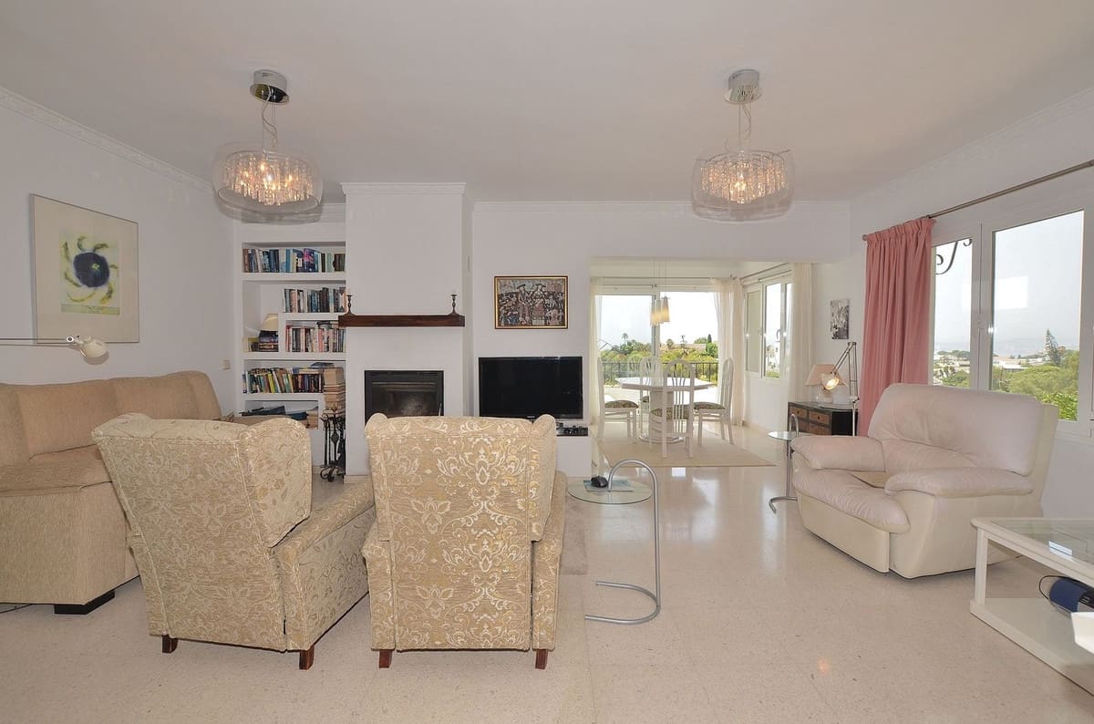 3 Zimmer Villa zu verkaufen in Benalmadena Costa mit Pool - 870.000 € (Ref: 9976027)