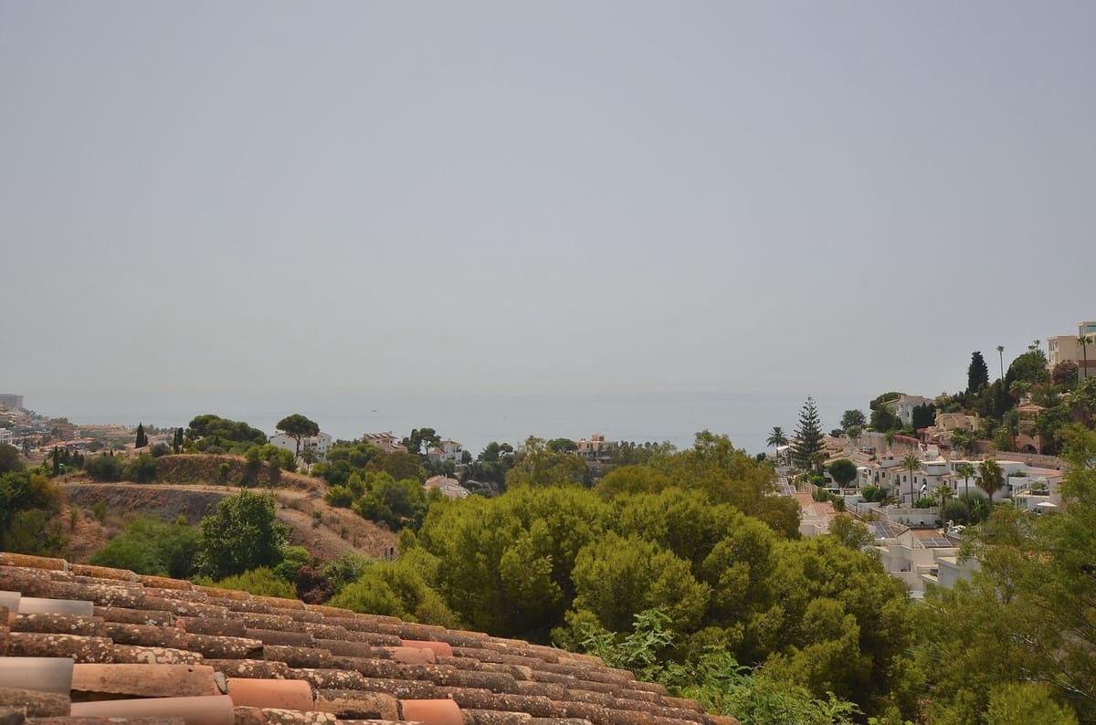 3 Zimmer Villa zu verkaufen in Benalmadena Costa mit Pool - 870.000 € (Ref: 9976027)