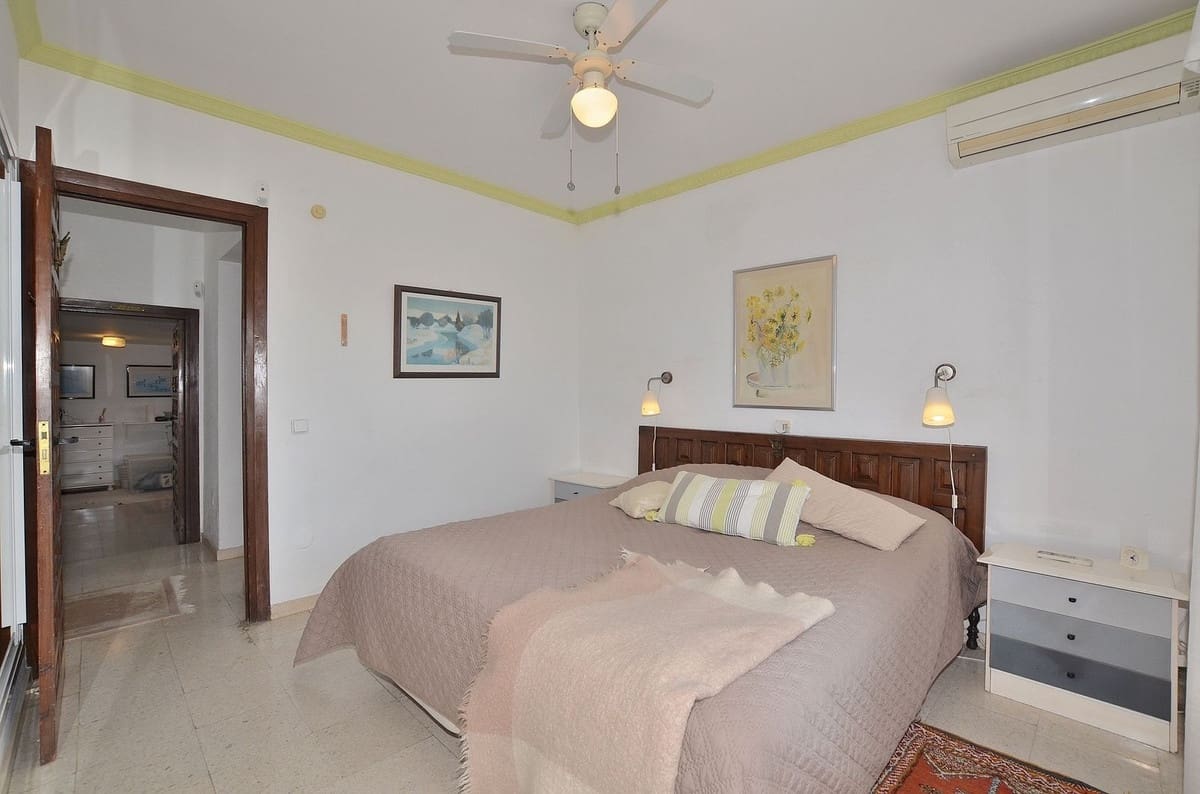 3 Zimmer Villa zu verkaufen in Benalmadena Costa mit Pool - 870.000 € (Ref: 9976027)
