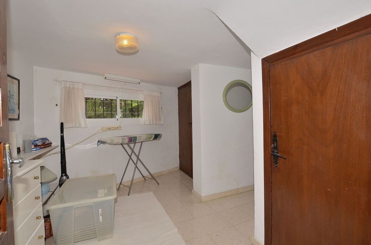 3 Zimmer Villa zu verkaufen in Benalmadena Costa mit Pool - 870.000 € (Ref: 9976027)