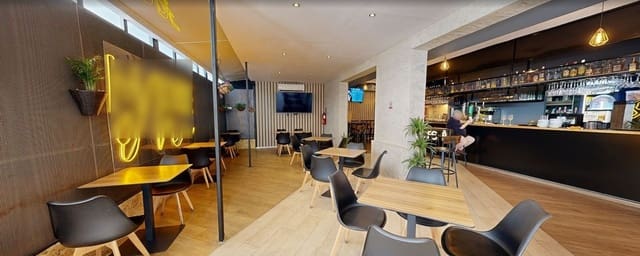 Local Comercial en Fuengirola en venta - 649.000 € (Ref: 9981421)