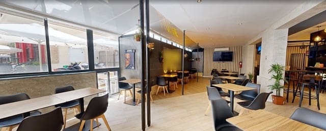 Local Comercial en Fuengirola en venta - 649.000 € (Ref: 9981421)