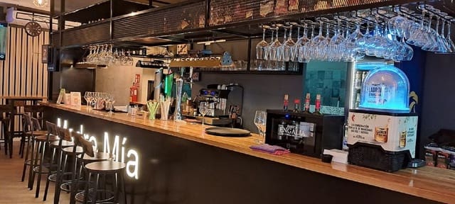 Local Comercial en Fuengirola en venta - 649.000 € (Ref: 9981421)
