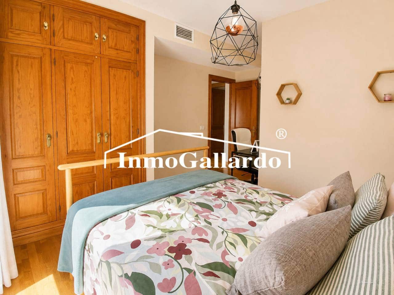 4 sypialnia Willa na sprzedaż w Miasto Malaga z basenem garażem - 1 520 000 € (Ref: 10014950)