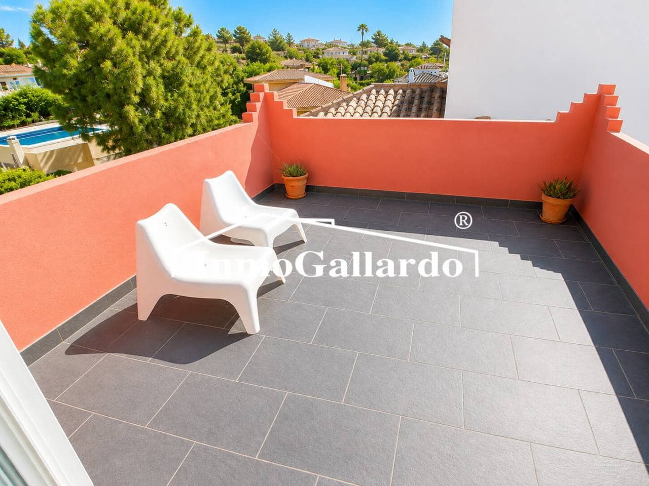 4 sypialnia Willa na sprzedaż w Miasto Malaga z basenem garażem - 1 520 000 € (Ref: 10014950)