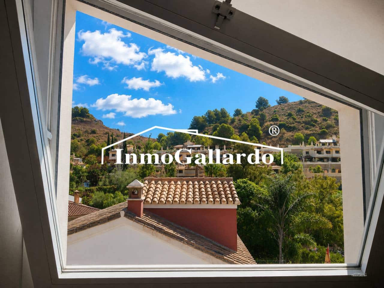 4 sypialnia Willa na sprzedaż w Miasto Malaga z basenem garażem - 1 520 000 € (Ref: 10014950)
