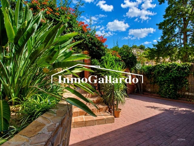 4 sypialnia Willa na sprzedaż w Miasto Málaga z basenem garażem - 1 520 000 € (Ref: 10014950)