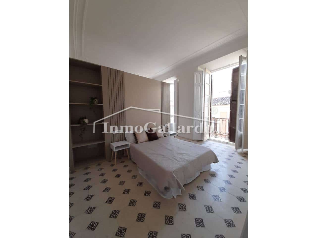 4 slaapkamer Flat te koop in Malaga stad - € 1.250.000 (Ref: 10016956)