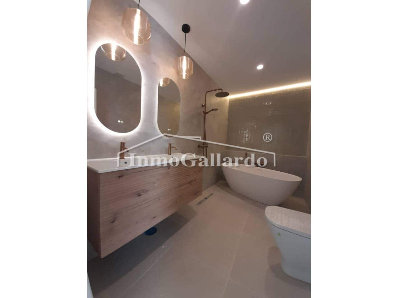 4 slaapkamer Flat te koop in Malaga stad - € 1.250.000 (Ref: 10016956)