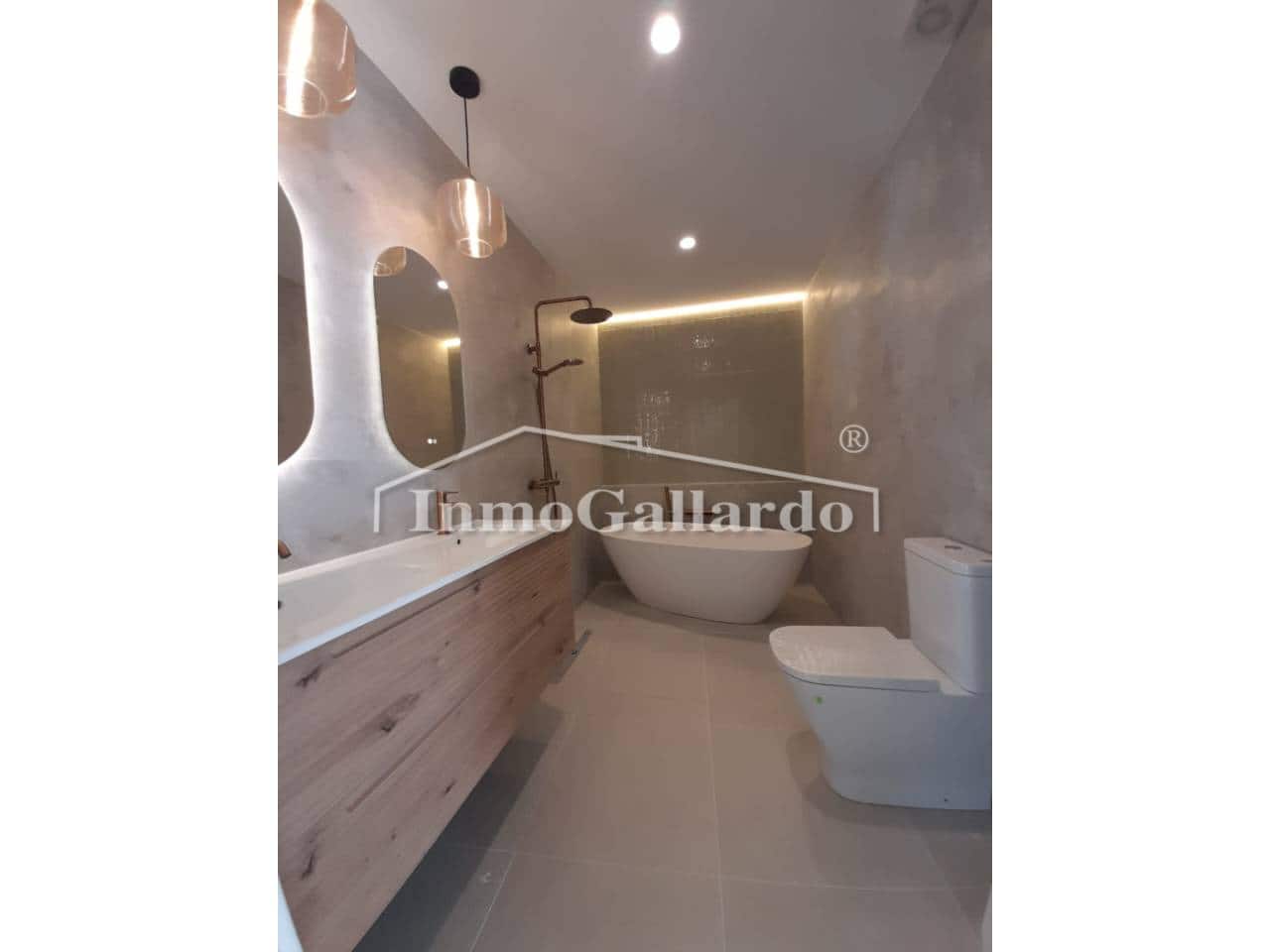 4 slaapkamer Flat te koop in Malaga stad - € 1.250.000 (Ref: 10016956)