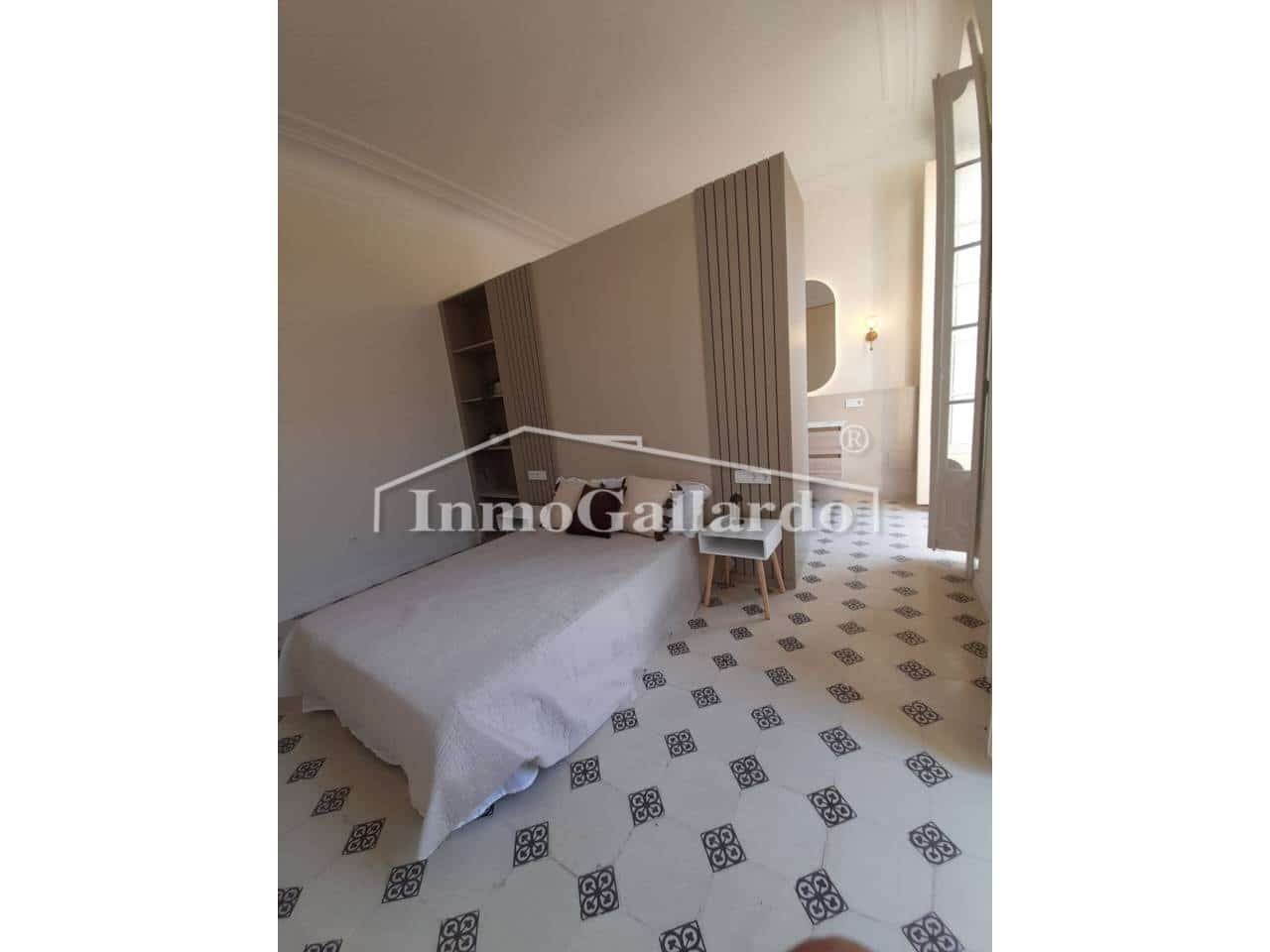 4 slaapkamer Flat te koop in Malaga stad - € 1.250.000 (Ref: 10016956)