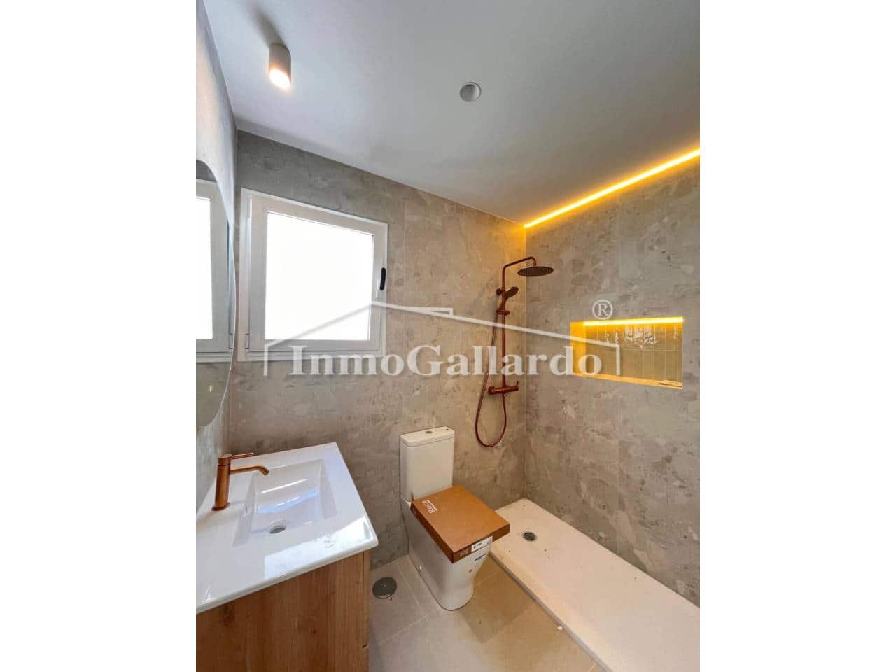 4 slaapkamer Flat te koop in Malaga stad - € 1.250.000 (Ref: 10016956)