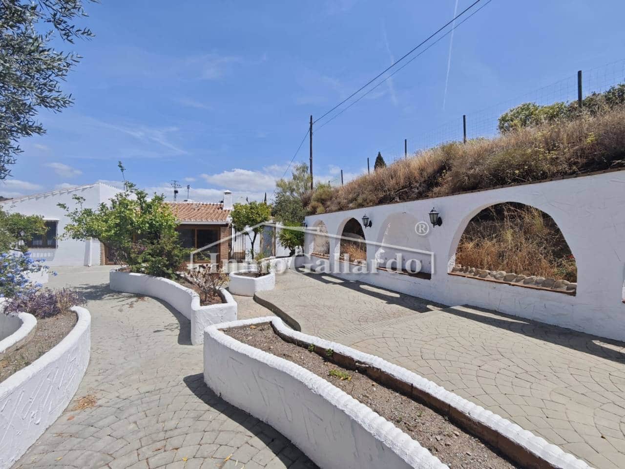 Chalet de 3 habitaciones en Los Romanes en venta con piscina garaje - 475.000 € (Ref: 10054592)