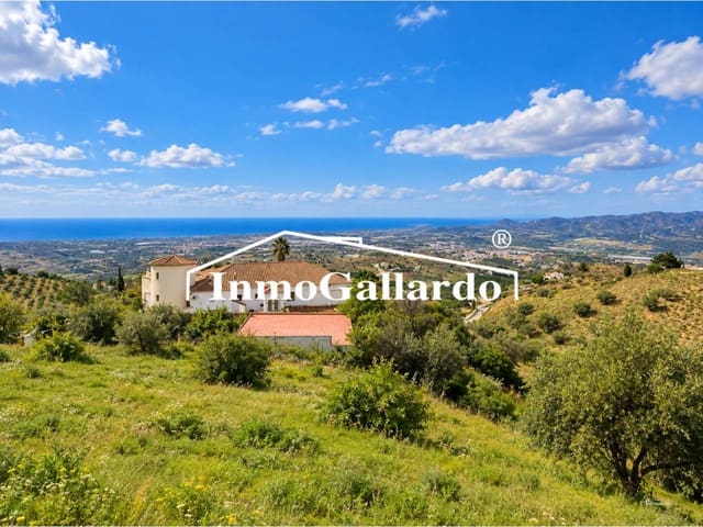 4 makuuhuone Omakotitalo myytävänä paikassa Vélez-Málaga mukana 
autotalli - 423 000 € (Ref: 10080250)