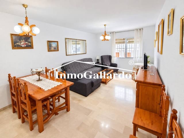 Piso de 3 habitaciones en Rincón de la Victoria en venta con garaje - 339.000 € (Ref: 10097402)