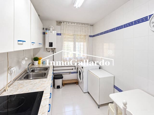 Piso de 3 habitaciones en Rincón de la Victoria en venta con garaje - 339.000 € (Ref: 10097402)