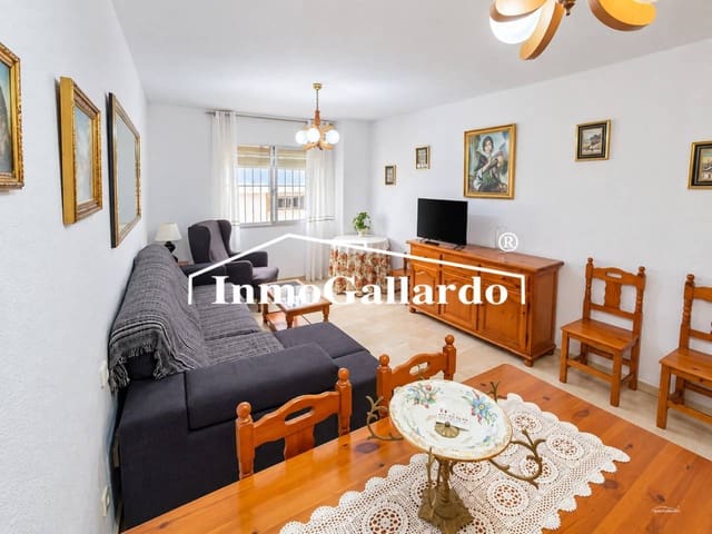 Piso de 3 habitaciones en Rincón de la Victoria en venta con garaje - 339.000 € (Ref: 10097402)