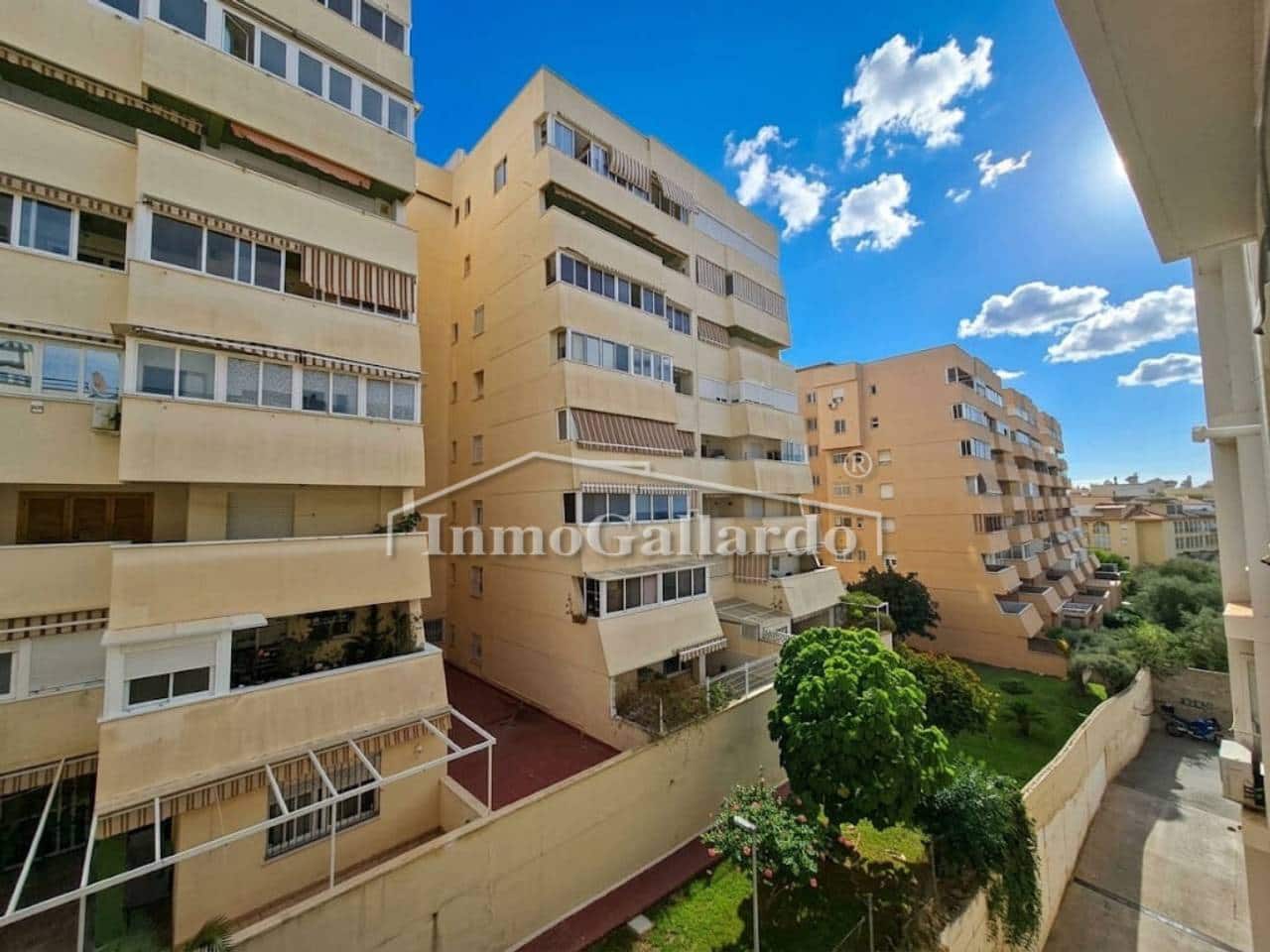 Appartement de 2 chambres à louer à Rincon de la Victoria avec piscine garage - 1 150 € (Ref: 10141568)
