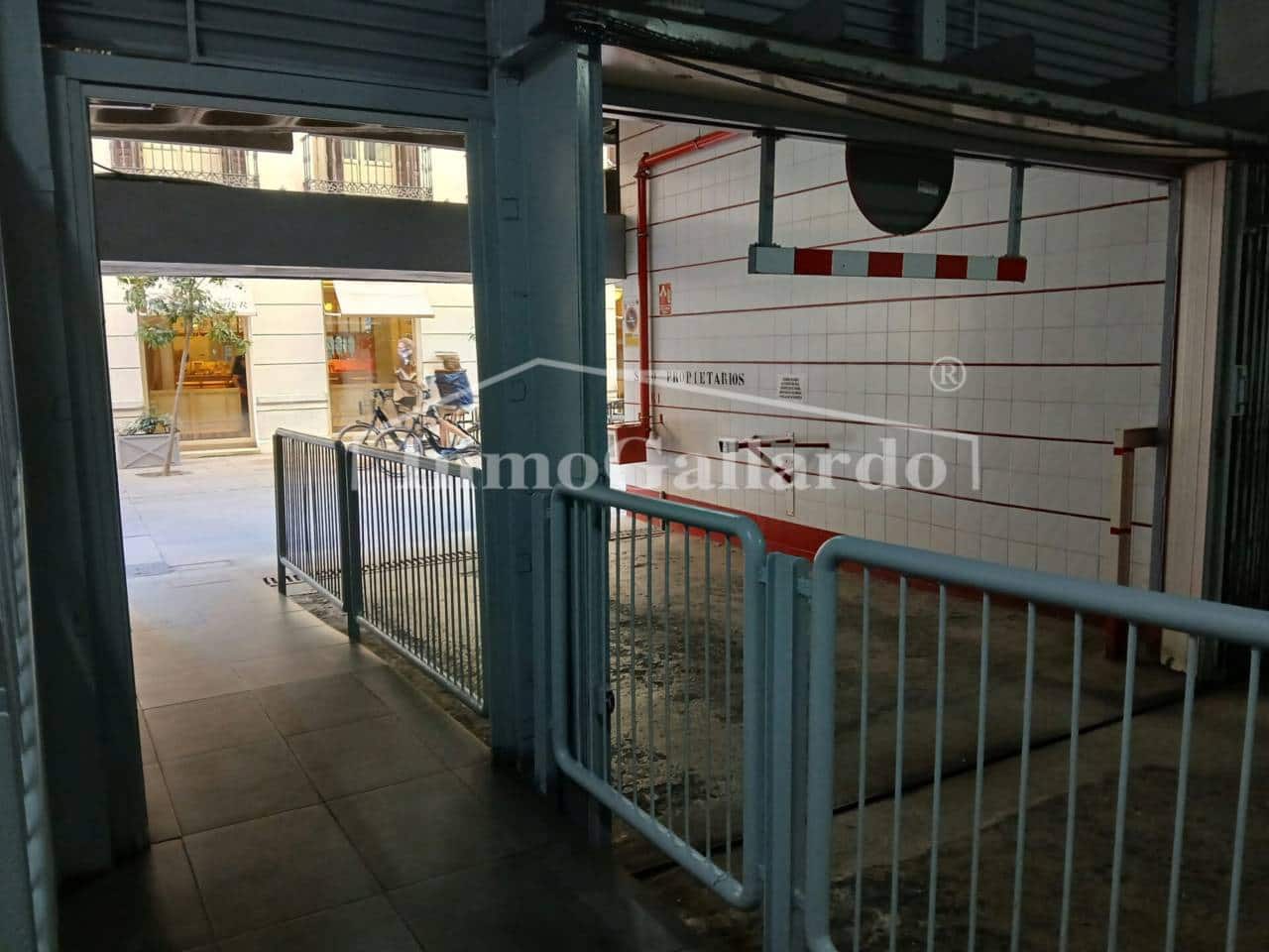 Garage til salg i Malaga by - € 49.900 (Ref: 10162075)