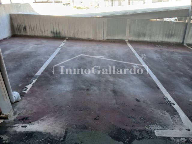 Garage til salg i Málaga by - € 49.900 (Ref: 10162075)