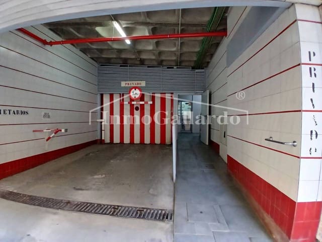 Garage til salg i Málaga by - € 49.900 (Ref: 10162075)