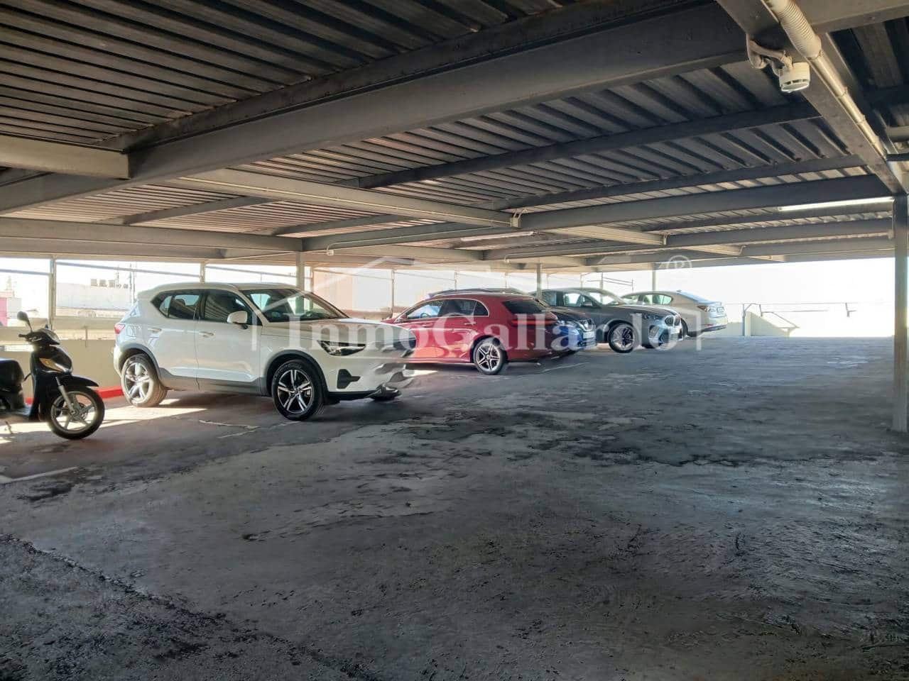 Garage til salg i Malaga by - € 49.900 (Ref: 10162075)