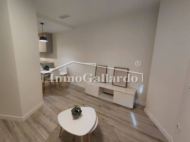 Studio til salgs i Tiro de Pichon, Málaga by - € 200 000 (Ref: 10163993)