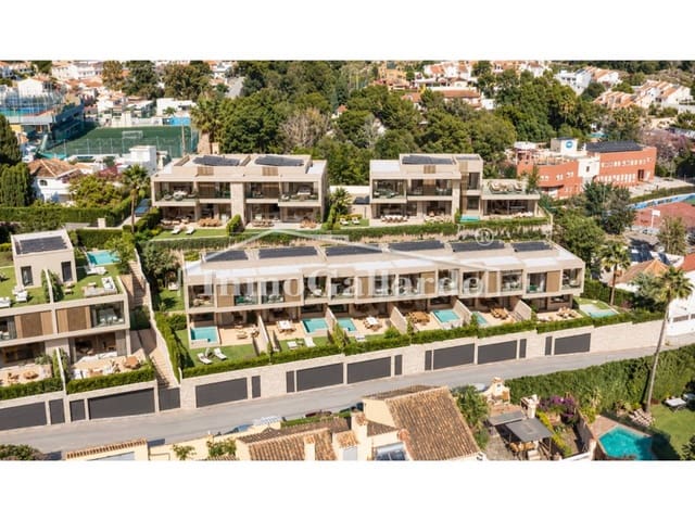 3 bedroom Terraced Villa for sale in Pedregalejo, Málaga city with pool garage - € 1,570,000 (Ref: 10176176)