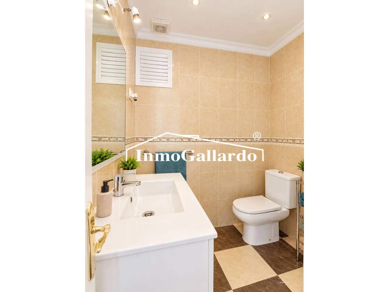 4 slaapkamer Flat te koop in Malaga stad - € 430.000 (Ref: 10176177)