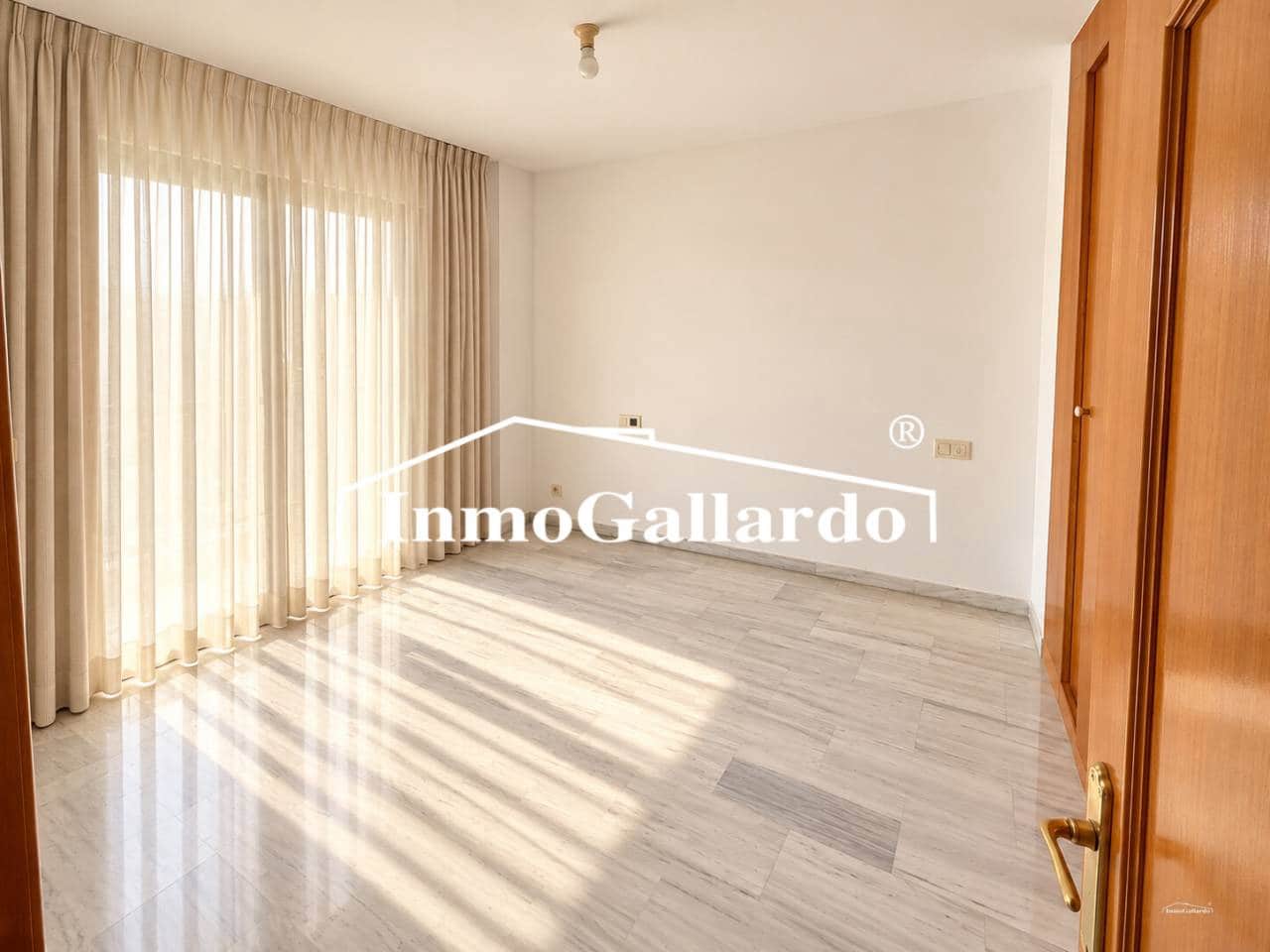 3 sypialnia Mieszkanie na sprzedaż w Miasto Malaga z garażem - 313 000 € (Ref: 10179721)