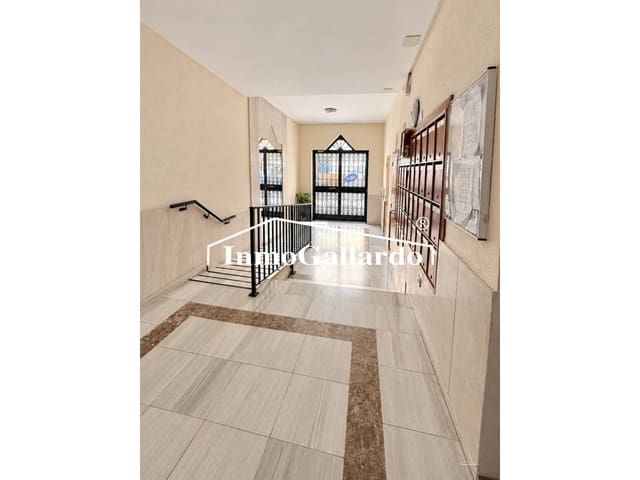 3 sypialnia Mieszkanie na sprzedaż w Miasto Málaga z garażem - 313 000 € (Ref: 10179721)