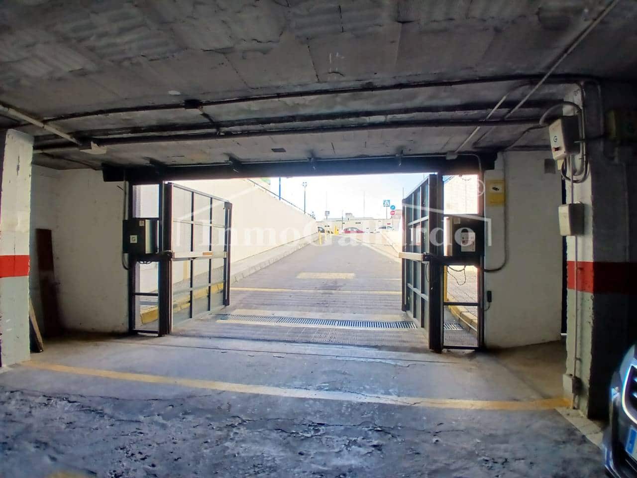 Garage for rent in Malaga city - € 110 (Ref: 10179722)
