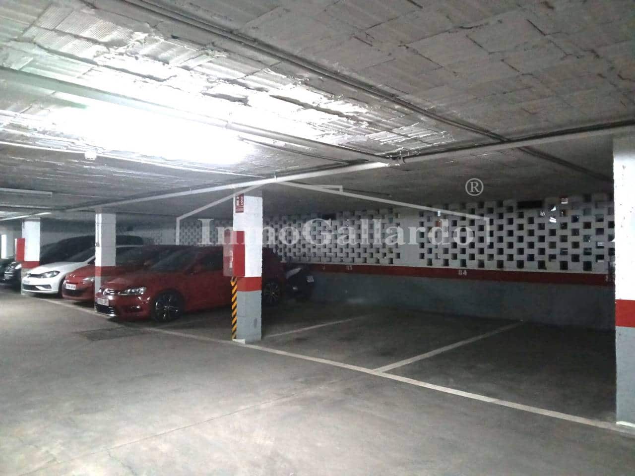 Garage for rent in Malaga city - € 110 (Ref: 10179722)