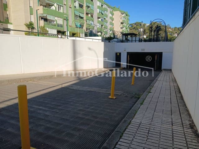 Garage for rent in El Palo, Málaga city - € 110 (Ref: 10179722)
