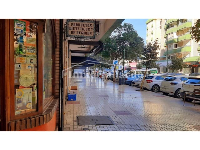 Gewerbe zu vermieten in El Palo, Málaga Stadt - 1.500 € (Ref: 10186286)