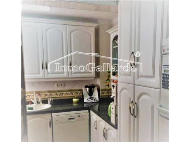 2 chambre Appartement à vendre à Torre del Mar, Vélez-Málaga avec piscine - 530 000 € (Ref: 3379525)