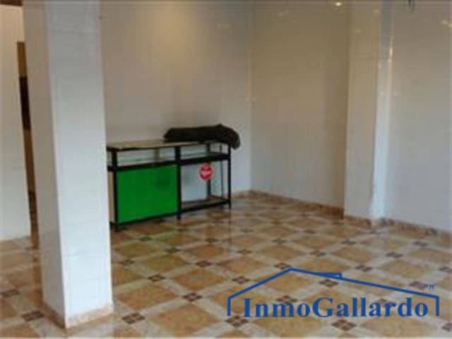 Erhverv til salg i Vélez-Málaga - € 108.000 (Ref: 3650760)